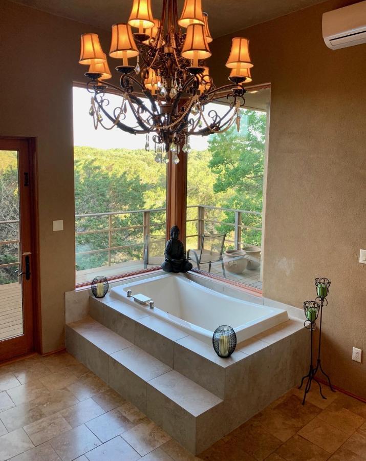 Scenic Hill Country Retreat - Rhino Ranch Villa New Braunfels Exterior photo
