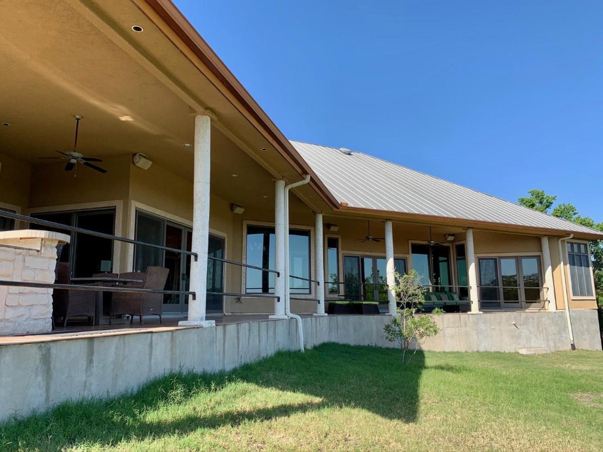 Scenic Hill Country Retreat - Rhino Ranch Villa New Braunfels Exterior photo