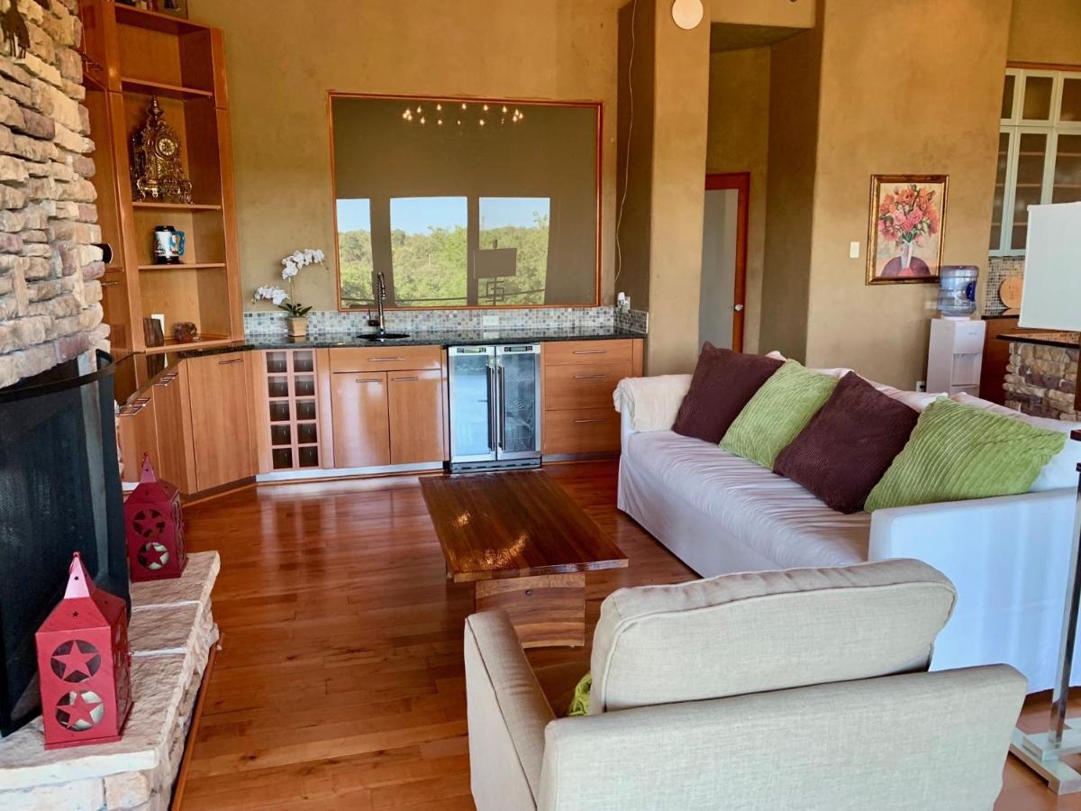 Scenic Hill Country Retreat - Rhino Ranch Villa New Braunfels Exterior photo