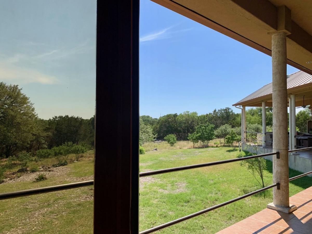 Scenic Hill Country Retreat - Rhino Ranch Villa New Braunfels Exterior photo