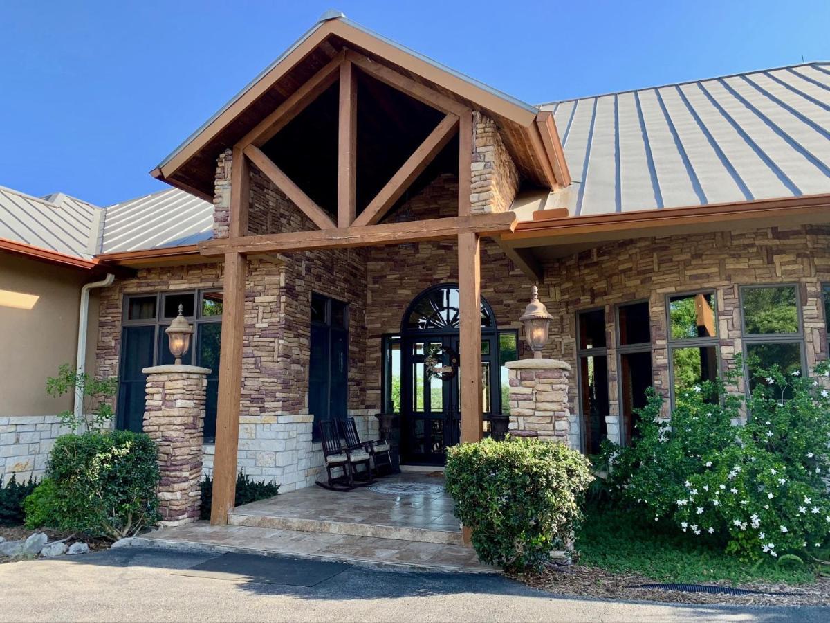 Scenic Hill Country Retreat - Rhino Ranch Villa New Braunfels Exterior photo