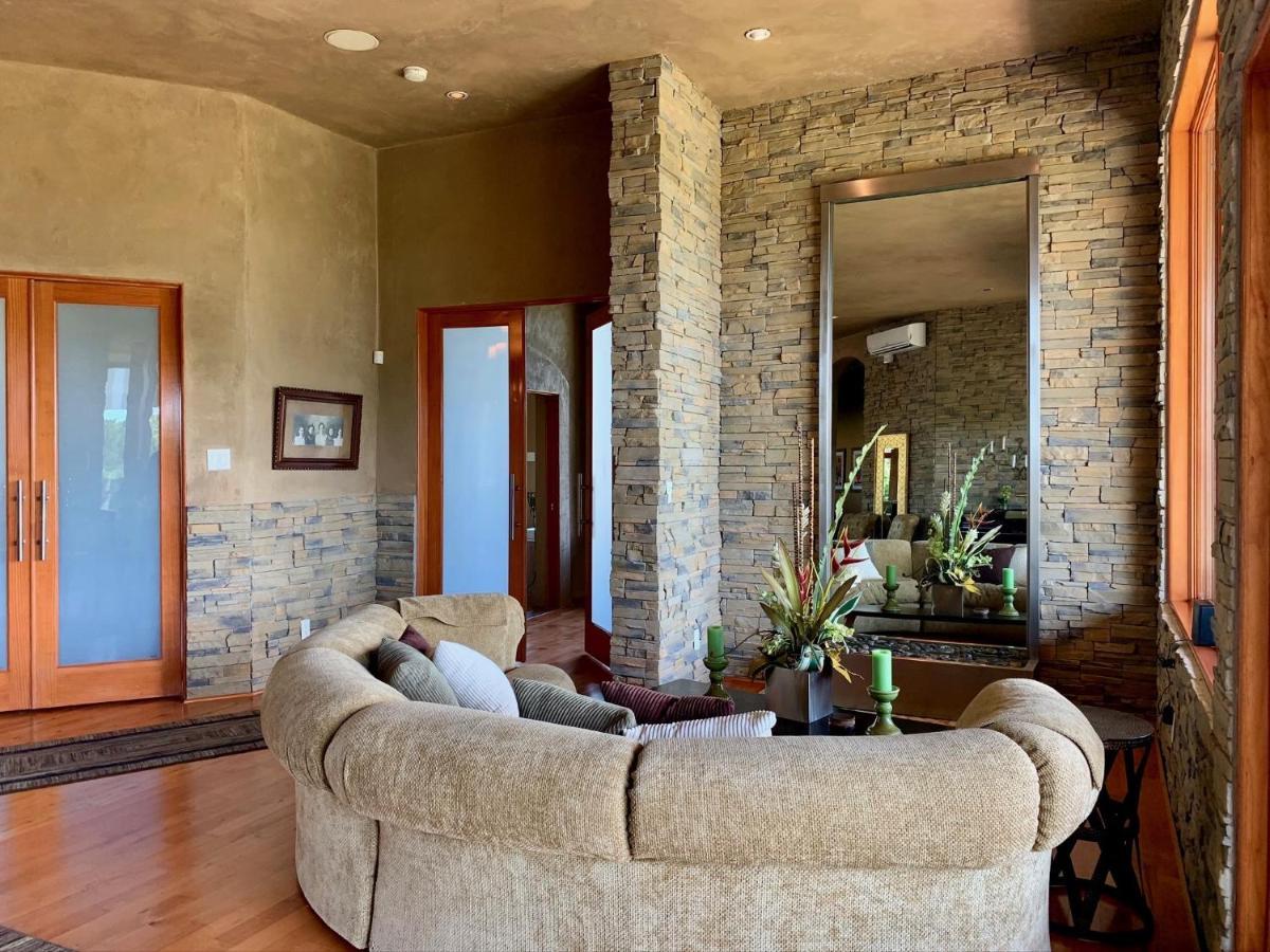 Scenic Hill Country Retreat - Rhino Ranch Villa New Braunfels Exterior photo
